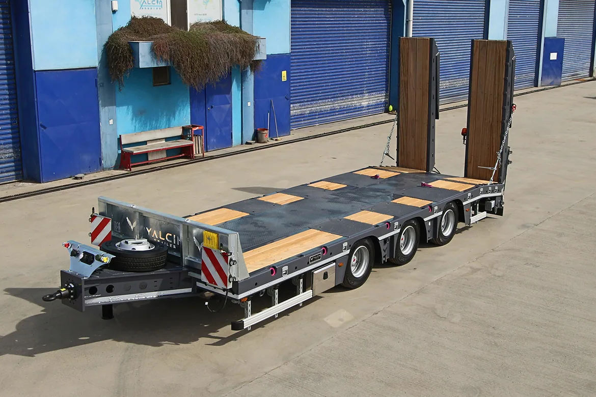 3TAUZ 3 Axles Lowbed Semi-Trailer - Yalcin Trailer (detail view)